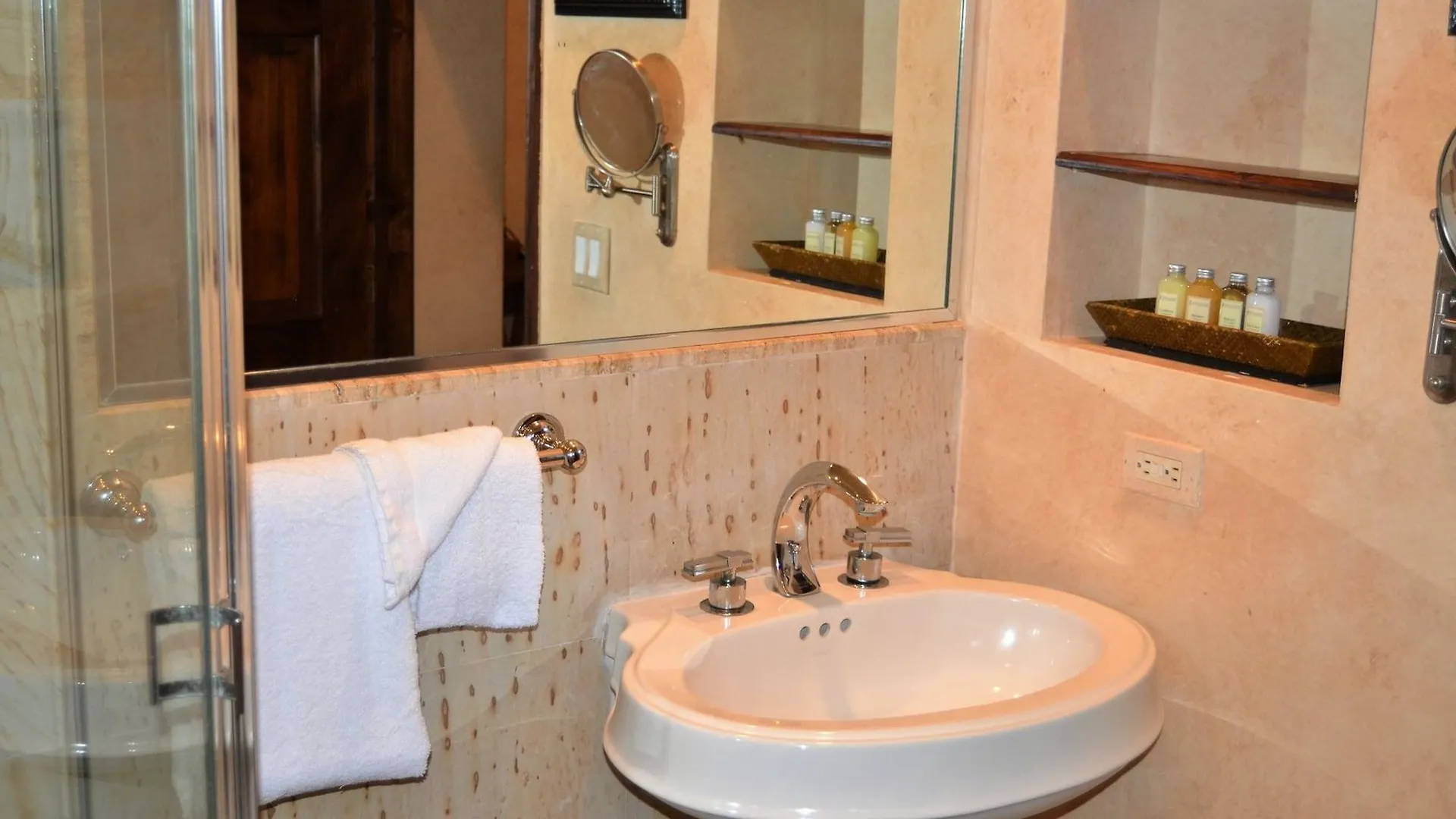 Marley Resort & Spa Nassau